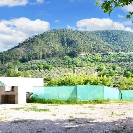 Charming House With Mountain View In + Garden Prázdninový dům Siles